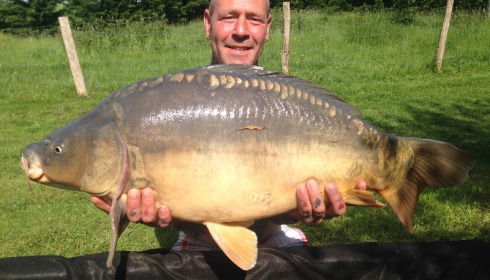 A 25 lb 2 oz carp from Lillypool, Jim Pearson, May 2017