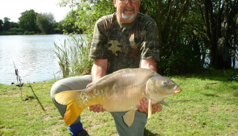 A 25 lb carp from Lillypool, Mick, May 2015