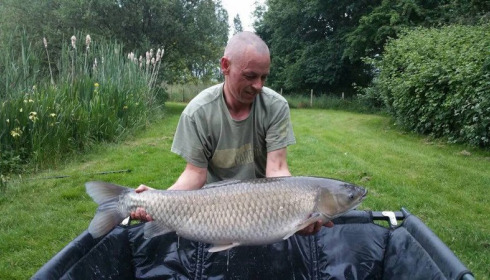 A 30 lb 1 oz grass carp from Lillypool, Damien Owen, Jun 2016