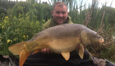 A 25 lb carp from Lillypool, Eddie Hudson, May 2017