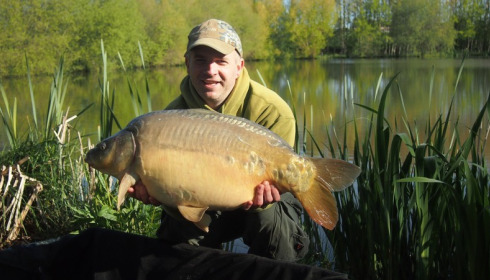 A 25 lb carp from Lillypool, Aaron , May 2016