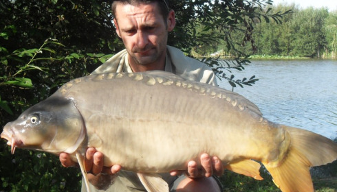 A 26 lb 8 oz carp from Lillypool, Kev, Aug 2012