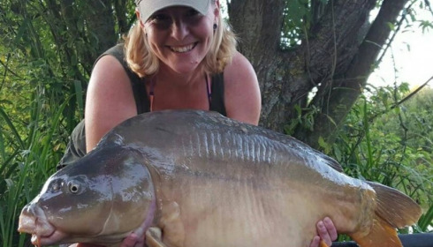 A 33 lb 3 oz carp from Lillypool, Abi Bainbridge, Aug 2016