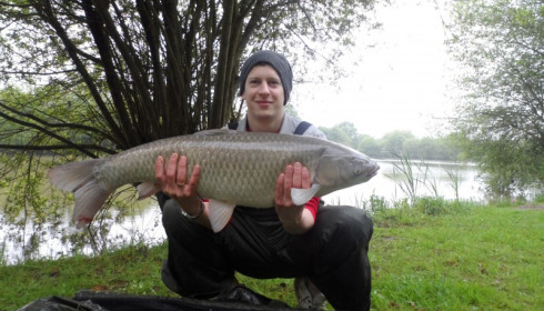 A 21 lb 5 oz grass carp from Lillypool, James, May 2012