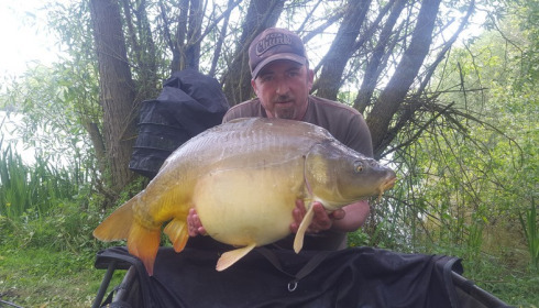 A 34 lb carp from Lillypool, Richard Back, May 2017