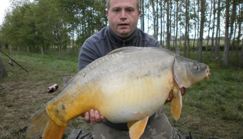 A 33 lb 15 oz carp from Lillypool, Craig Perry, Apr 2012