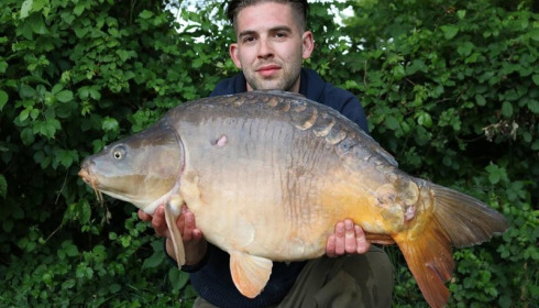 A 32 lb 4 oz carp from Lillypool, Aaron Ludlow, May 2018