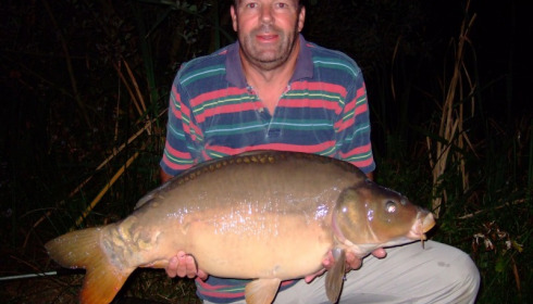 A 30 lb 13 oz carp from Lillypool, Graham Searle (pb), Sep 2014