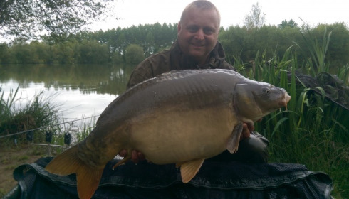 A 40 lb 2 oz carp from Lillypool, Shane Welch, May 2015