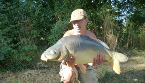 A 28 lb 2 oz carp from Lillypool, Dave Brown, Aug 2013
