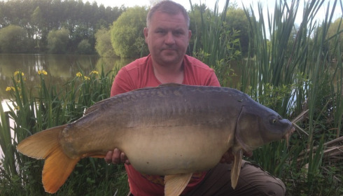 A 30 lb carp from Lillypool, Eddie Hudson, May 2017