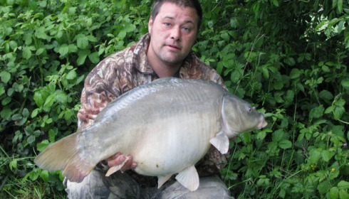 A 24 lb 6 oz carp from Lillypool, Mike Walker, May 2013