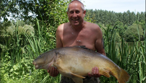 A 41 lb 8 oz carp from Lillypool, Cliff Lawton, Jun 2018