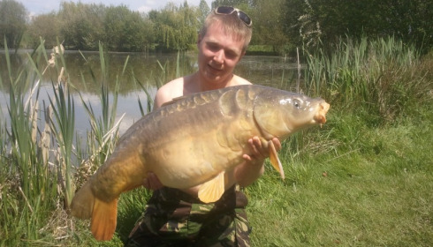 A 29 lb 4 oz carp from Lillypool, Matt Burchell, May 2012