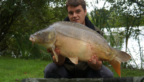 A 27 lb carp from Lillypool, Dave Perry, Aug 2014