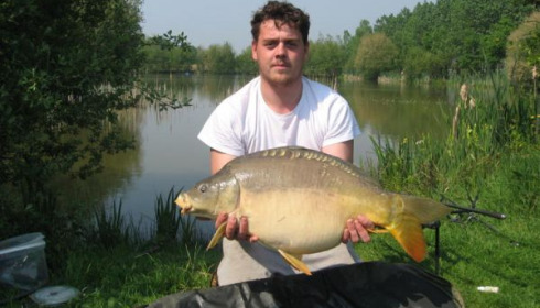 A 24 lb carp from Lillypool, John, Apr 2011