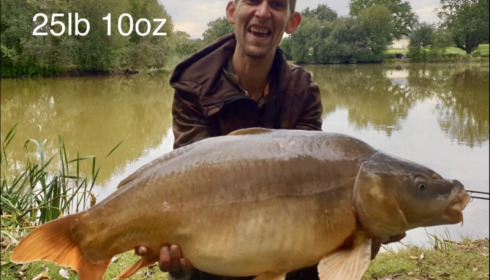 A 25 lb 10 oz carp from Lillypool, Chris Waldron, Sep 2019