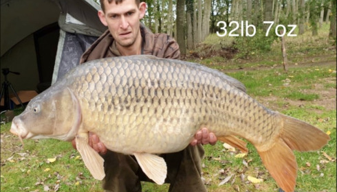 A 32 lb 7 oz carp from Lillypool, Chris Waldron, Sep 2019