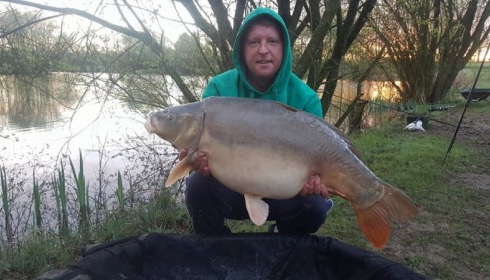 A 33 lb carp from Lillypool, Craig Pointon, Apr 2018