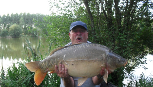 A 32 lb 1 oz carp from Lillypool, Paul, Aug 2012