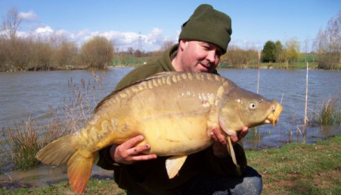 A 20 lb 4 oz carp from Lillypool, Mar 2010