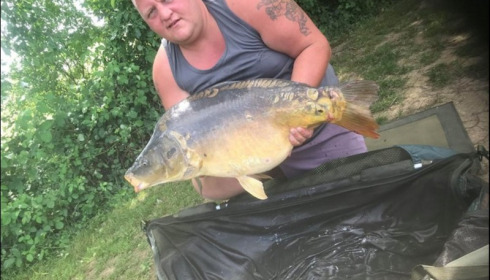 A 33 lb 7 oz carp from Lillypool, Deryn Seagrove, Jun 2018