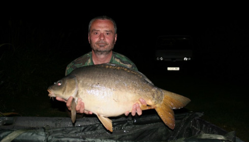 A 22 lb carp from Lillypool, Rob Antrobus, Aug 2016