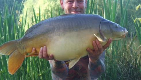 A 27 lb 1 oz carp from Lillypool, Jim Pearson, May 2014