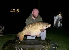 A 40 lb 6 oz carp from Lillypool, Simon Robbins, Apr 2022