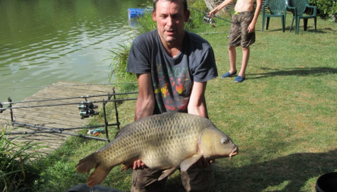 A 35 lb carp from Mas Bas Lotus Lake, Swain Group, Jul 2013