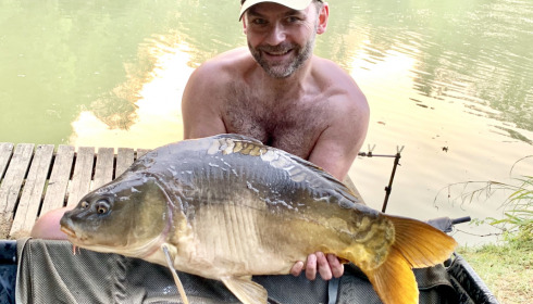 A 23 lb 2 oz carp from Mas Bas Lotus Lake, Darren Williams, Jul 2019