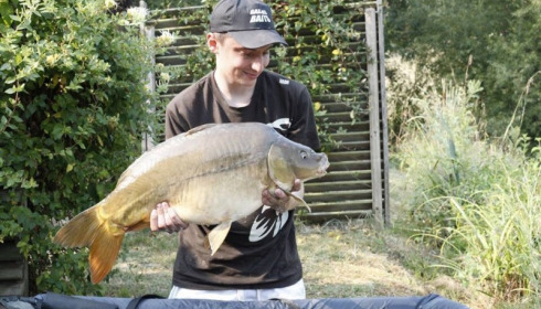 A 24 lb carp from Mas Bas Lotus Lake, Danny Milner, Jul 2015