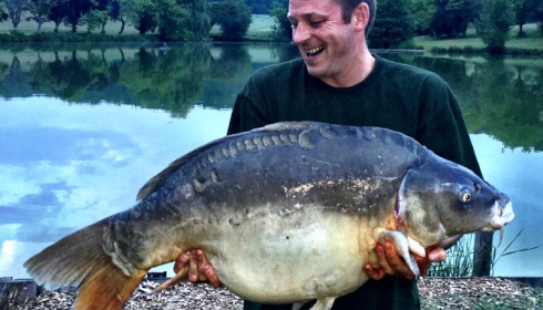 A 43 lb 4 oz carp from Mas Bas Main Lake, Paul Braham, May 2017