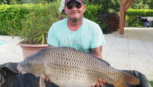 A 36 lb 8 oz carp from Mas Bas Main Lake, Derrick Scott, Jun 2016