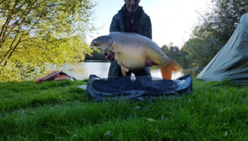 A 41 lb carp from Mas Bas Main Lake, Nathan James, Aug 2013