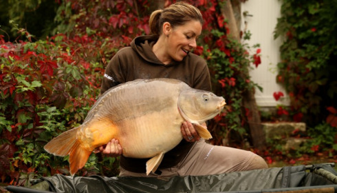 A 40 lb 12 oz carp from Mas Bas Main Lake, Bridget Dawson, Oct 2014