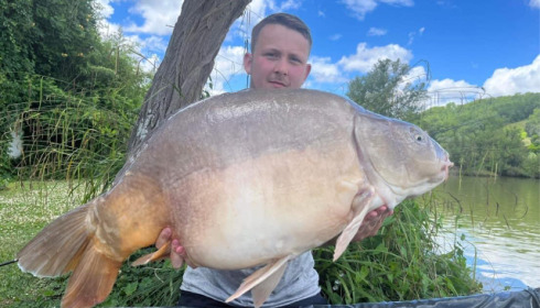 A 44 lb 1 oz carp from Mas Bas Main Lake, Kain Halcrow, Jun 2022