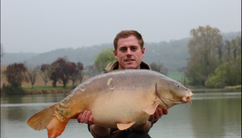 A 36 lb carp from Mas Bas Main Lake, Daniel Mcintyre, Apr 2019