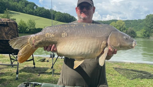 A 41 lb fish from Mas Bas Main Lake, Mirror Carp, May 2023