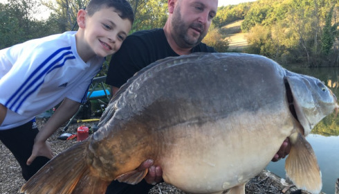 A 44 lb 6 oz carp from Mas Bas Main Lake, Alan Hicks, Oct 2017