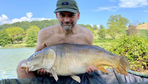 A 35 lb fish from Mas Bas Main Lake, Biggest Mirror caught - July 2021, Jul 2021