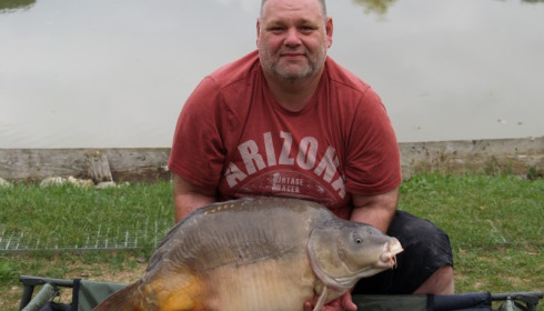 A 44 lb 4 oz carp from Mas Bas Main Lake, Martin Rowan, Oct 2016