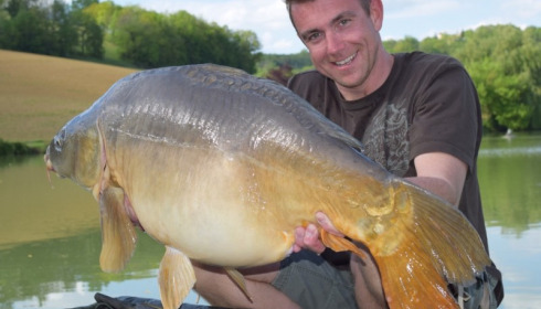 A 45 lb 10 oz carp from Mas Bas Main Lake, Fletcher, Apr 2015