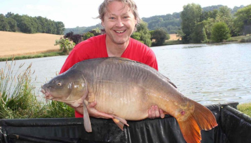 A 43 lb 13 oz carp from Mas Bas Main Lake, Anglers Mail editor Tim Knight, Jul 2014