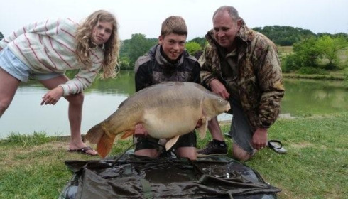 A 47 lb 5 oz carp from Mas Bas Main Lake, Michael Scarlett, Jun 2011