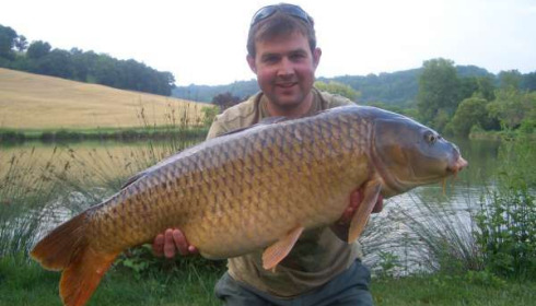 A 32 lb carp from Mas Bas Main Lake, Mike Parkes, Jun 2010