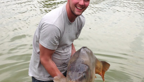 A 38 lb carp from Mas Bas Main Lake, Jake Cleaver, Jun 2015
