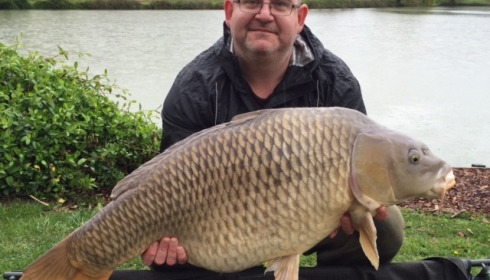 A 37 lb 8 oz carp from Mas Bas Main Lake, Stephen Clark, Apr 2018