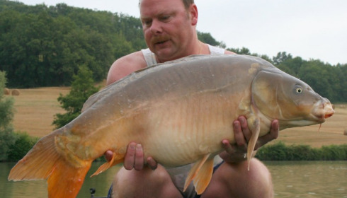 A 27 lb 13 oz carp from Mas Bas Main Lake, Sander Beijderwellen, Aug 2016