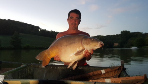 A 48 lb 5 oz carp from Mas Bas Main Lake, Robert Wood, Jul 2017